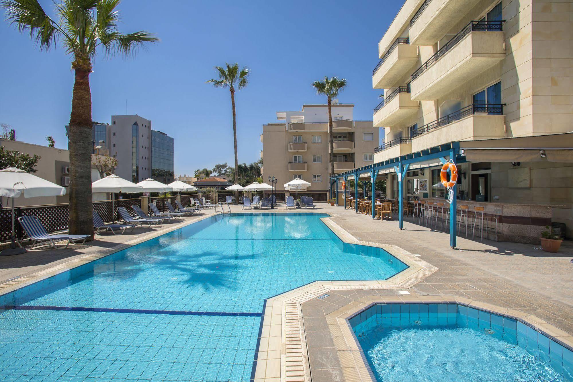 Kapetanios Limassol Hotel Exteriér fotografie